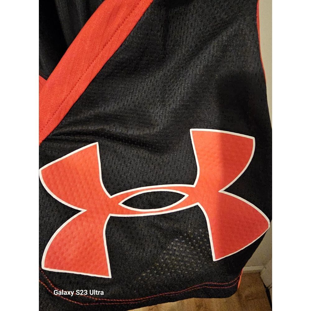 UNDER ARMOUR MENS BASKETBALL SHORTS ATHLETIC GYM WORK OUT RED BLACK SZ L LOOSE